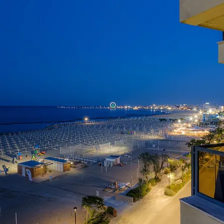 Crown Hotell