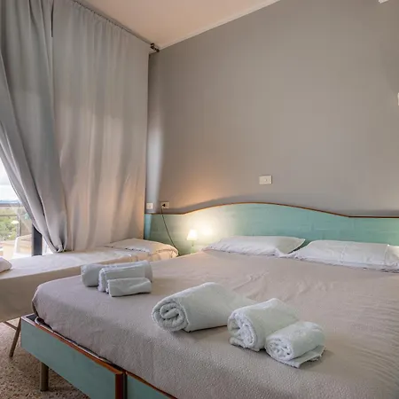 Crown 3* Rimini